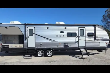 Aurora RV with Bunk Room: Fully Equipped: No Extra Fees: Delivery Available