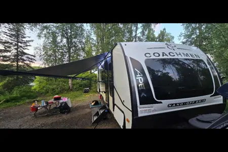 Jeny & Will's Coachmen Apex Travel Trailer
