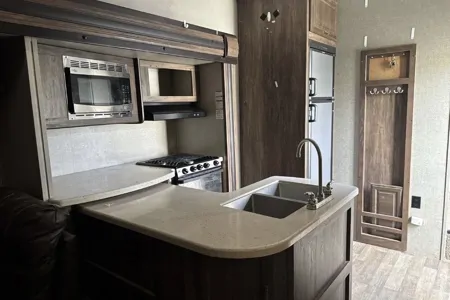 Tanya's Keystone Cougar Fifth Wheel