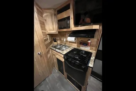 All Seasons Rent-All Fish Houses RV Recreation Series