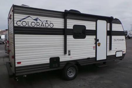 SDRV Rentals Keystone 17DHC Travel Trailer