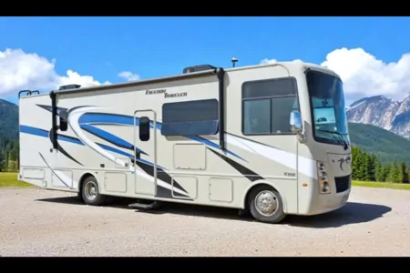 'Tess' 2022 Thor Freedom Traveler 3 ACO2045