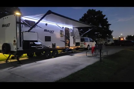 Crystal's Keystone 2430BH Travel Trailer