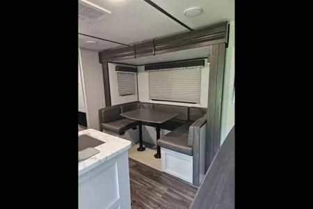 Crystal's Keystone 2430BH Travel Trailer
