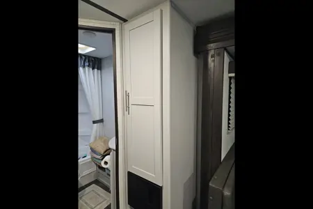 Crystal's Keystone 2430BH Travel Trailer