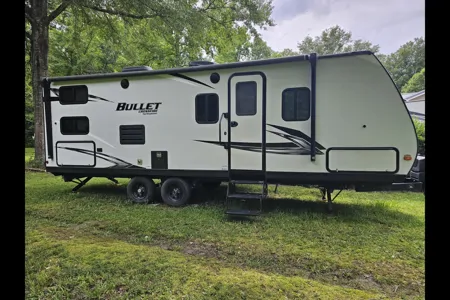 Crystal's Keystone 2430BH Travel Trailer
