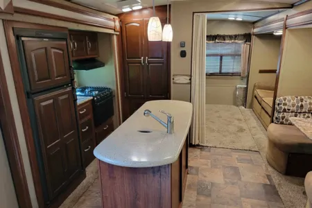 Hideaway RV rentals fur baby friendly Keystone outback 323bh