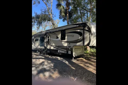 Delilah' Daydream ***STATIONARY RENTAL***