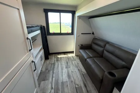 “The Yeehaw Basecamp" | 39-Ft Bunkhouse Sleeper | We Deliver & Set Up Everything!