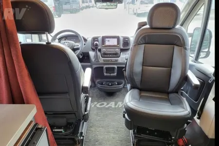 Winnebago Roam Class B