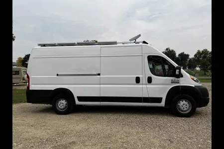 Casavanita - Ram Promaster Campervan