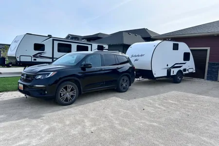 Bushwacker plus Braxton creek Travel Trailer