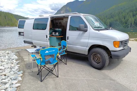 Extra Long Bed 6ft6" Heated Solar Powered Cosy Cabin on Wheels!