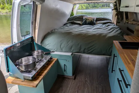 Extra Long Bed 6ft6" Heated Solar Powered Cosy Cabin on Wheels!