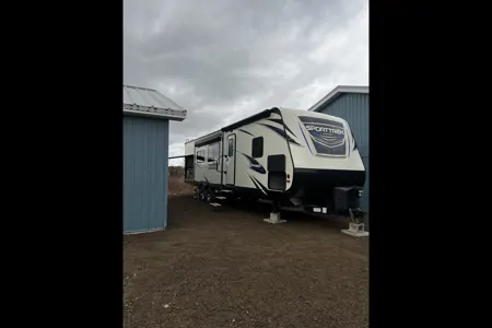 Chad & Leanne's Venture 327vik Travel Trailer
