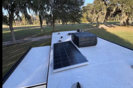 Leslie's Forest River R pod 202 Travel Trailer