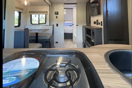 Leslie's Forest River R pod 202 Travel Trailer