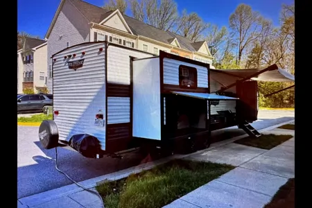 Juan's Forest River 31KQBTS Travel Trailer