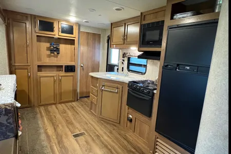 Coachmen Catalina Travel Trailer