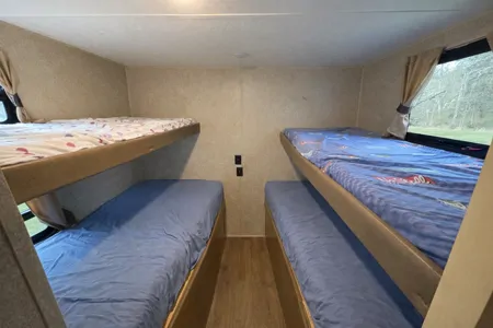 Coachmen Catalina Travel Trailer