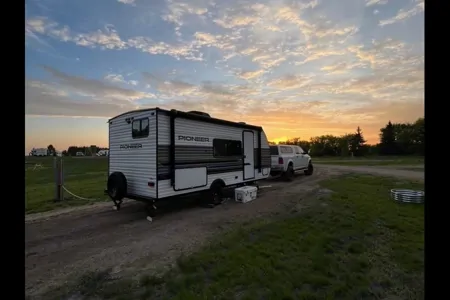 Adventure-Ready 2022 Pioneer Trail Blazer – Comfort Meets the Open Road