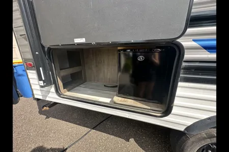 Adventure-Ready 2022 Pioneer Trail Blazer – Comfort Meets the Open Road