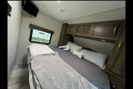 Chaz's Forest River Della Terra 271BH Travel Trailer