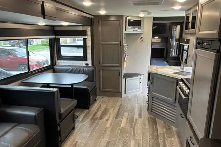 Davis Jayco JayFeather 27BHB Travel Trailer
