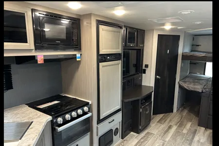 Davis Jayco JayFeather 27BHB Travel Trailer