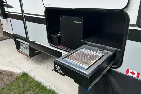 Davis Jayco JayFeather 27BHB Travel Trailer