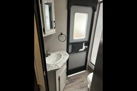 Davis Jayco JayFeather 27BHB Travel Trailer