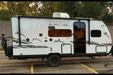 2025 Black Label Wolf Pup Luxury & Stocked