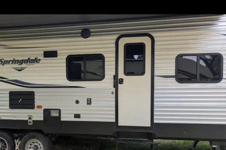 Shannon's Keystone Springdale Travel Trailer