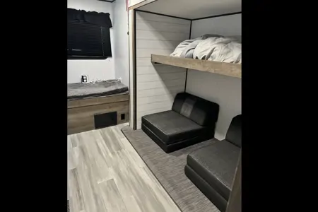 Linda’s 2022 travel trailer with bunkhouse & outdoor kitchen