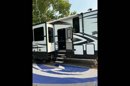 Derek's Grand Design Momentum 350M Toy Hauler