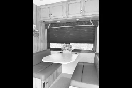 Roxanne's Jayco RedHawks 22c Class C