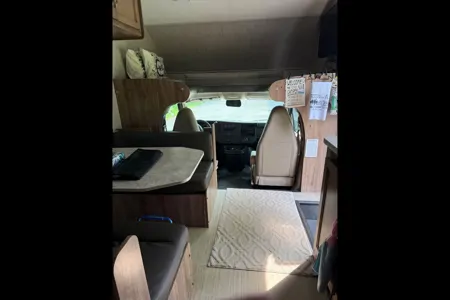 Roxanne's Jayco RedHawks 22c Class C