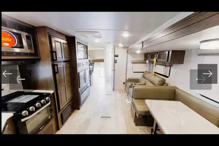 Emmanuel's Flagstaff 27BHWS Travel Trailer