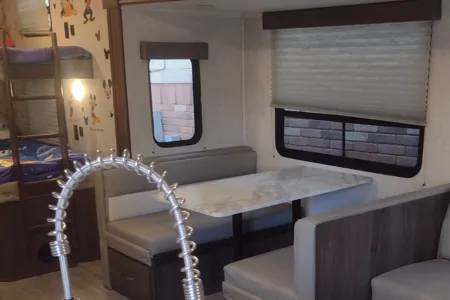 Silver Lake 1 w/Bunks: Delivery Available ($85):No Prep Fee: Equipped