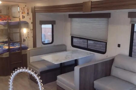 Silver Lake 1 w/Bunks: Delivery Available ($85):No Prep Fee: Equipped