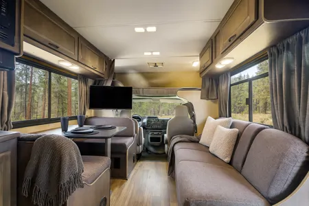 (#6) 30’ Adventure RV– Sleeps 8|Generator|Festival Freindly