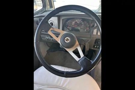 Newly Remodeled 2005 Fleetwood Pace Arrow 37 feet