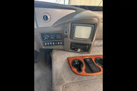 Newly Remodeled 2005 Fleetwood Pace Arrow 37 feet