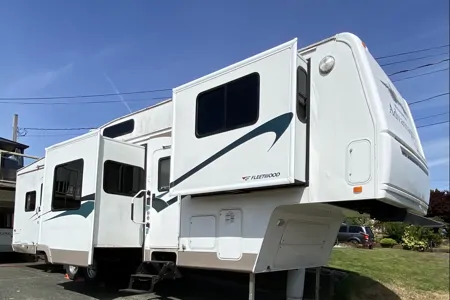 Wilderness Advantage Classic Luxury Camping