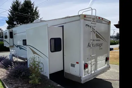 Wilderness Advantage Classic Luxury Camping