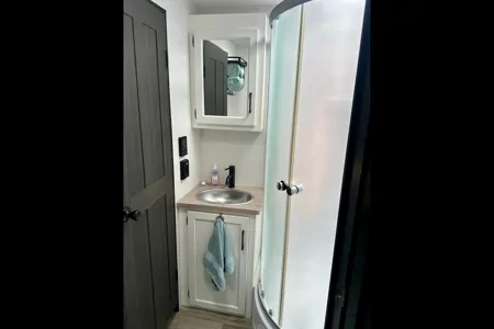 Venture Sporttrek Touring Edition Travel Trailer