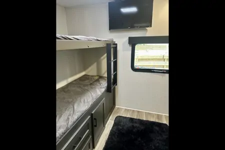 Venture Sporttrek Touring Edition Travel Trailer