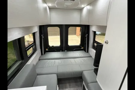 2023 Pleasure-Way Ontour 2.0 with Queen Bed