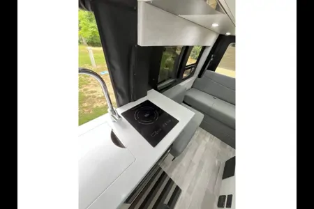 2023 Pleasure-Way Ontour 2.0 with Queen Bed