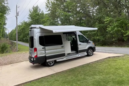 2023 Pleasure-Way Ontour 2.0 with Queen Bed